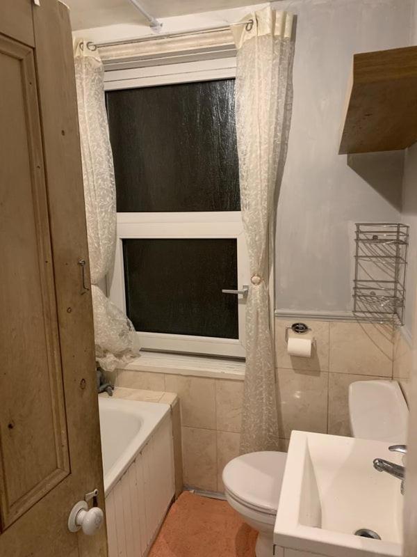 'Aandal House' Bournemouth' Appartement Poole Buitenkant foto